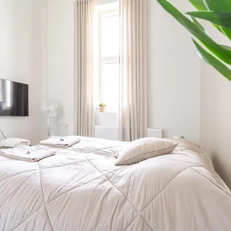 Stunning Loft With View & Free Garage Parking Huoneisto