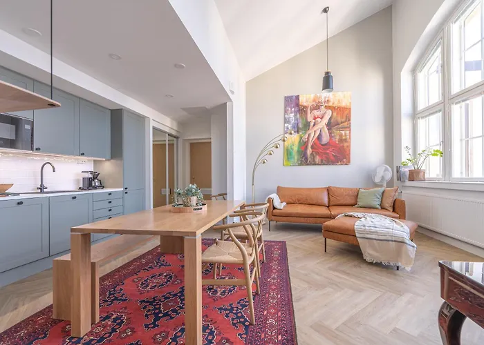 Stunning Loft With View & Free Garage Parking דירה קופיו